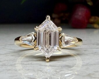 Pierścionek zaręczynowy z diamentem Dutch Marquise o masie 1,5 ct, hodowanym laboratoryjnie, z trzema kamieniami, złoto 14-karatowe