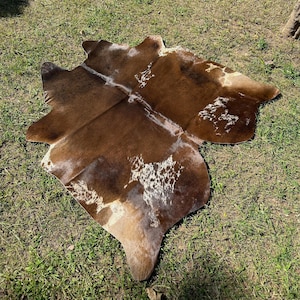 Genuine Tricolor Cowhide Rug-Handmade Brown And White Brazilian Cowhide Rug-Small Cow Skin Area Rug-Luxury Western Cowhide Decor-Ideal Gift