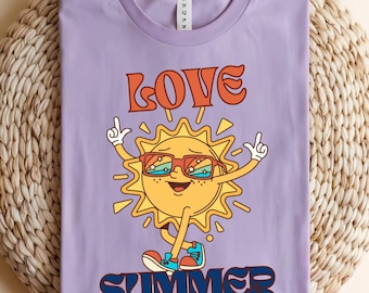 Retro Love Summer T-Shirt – Cute Happy Sun Graphic Tee, Funny Summer Shirt, 70s Vintage Aesthetic, Sunny Day Vibes Shirt