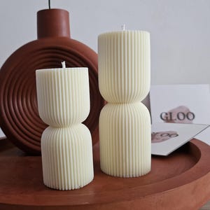 Cocooning decorative candle