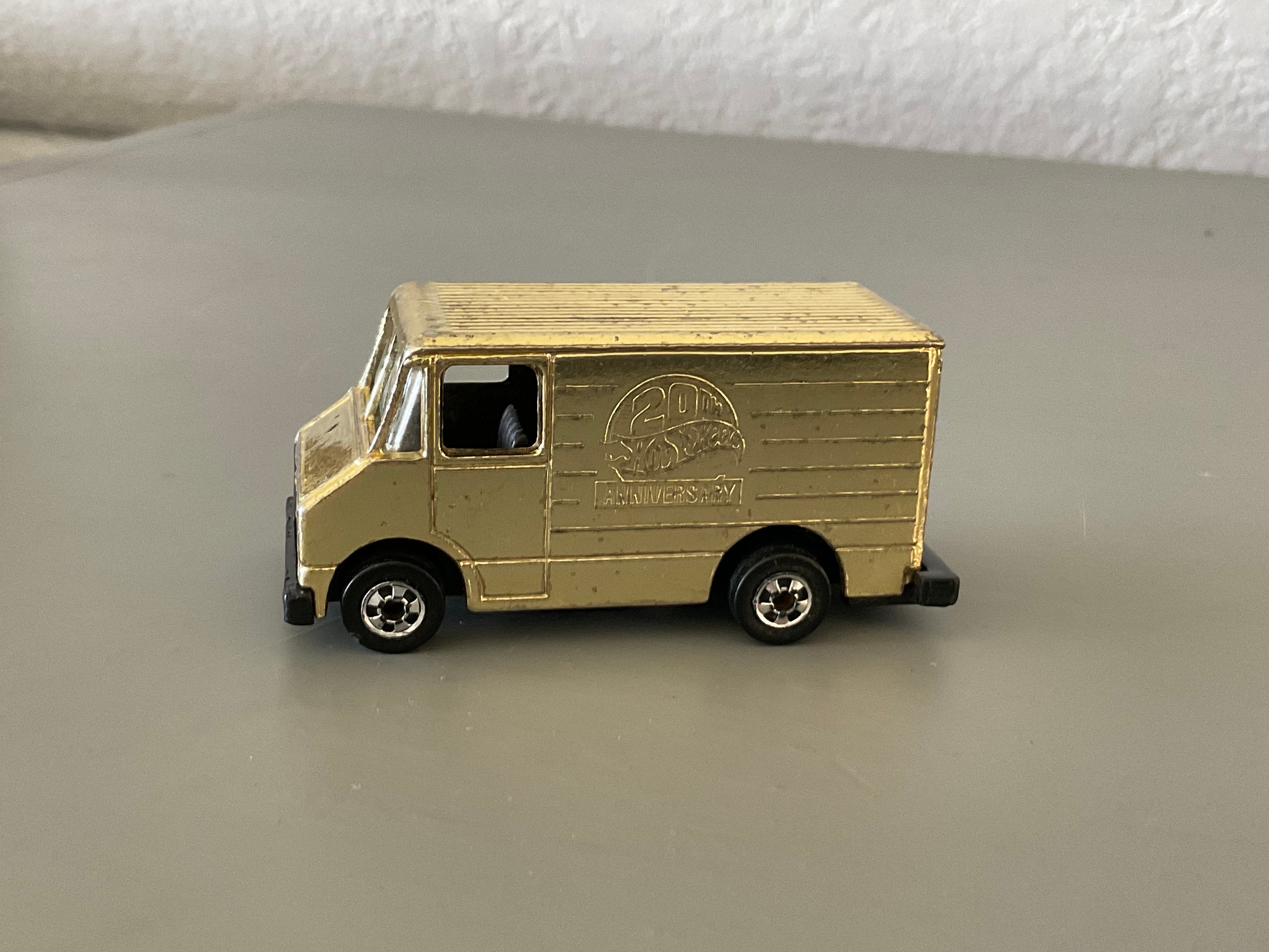 Vintage 1988 Hot Wheels Mattel 20th Anniversary Van Gold Cargo Combat Medic with Doors Malaysia