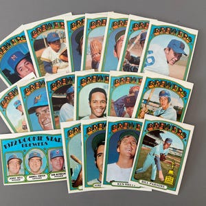Lotto di carte Topps Baseball Milwaukee Brewers del 1972 di (18) Darrel Porter Rookie Original Issue