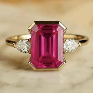Smaragd geslepen roze saffier verlovingsring, 14k gouden ring set ring, peer diamant zijstenen, unieke fuchsia edelsteen trouwring voor haar