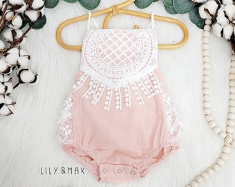 Rustic baby girl lace romper, 1st birthday lace chic Baby girls boho outfit, Boho girl outfit,Rustic PEACH baby girl lace bubble romper