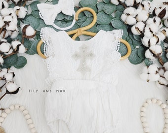 Rustic baby girl lace romper, Baptism lace chic Baby girls boho outfit, Boho girl outfit, Rustic off white baby girl lace bubble romper