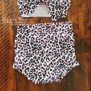 Baby bummies, ensemble de bummie léopard, bummies léopard, baby bloomers, shorts pour bébés un lion, ensemble bummie en tissu bullet, bandeau en tissu bullet