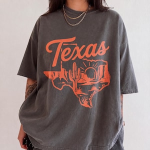 Vintage-T-Shirt mit Texas-Wüstenmotiv aus den 90ern, Retro-Shirt mit Karte der Bundesstaaten des Südwestens, Geschenkidee: Texas Pride Cactus Sunset, Comfort Colors® Grafik-T-Shirt