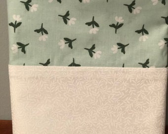 Pillow Case / Standard Pillow Case / Queen Pillow Case / Pillowcase / Green Floral Pillowcase / Pillow Case Cover / Handmade Pillow Case
