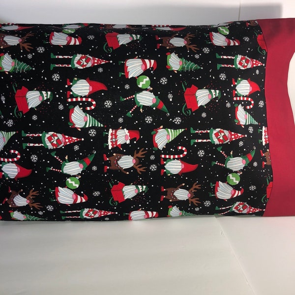 Christmas Gnome Pillow Case / Standard Pillow Case / Christmas Queen Pillow Case / Christmas Gnome / Christmas Pillowcase / Christmas Décor