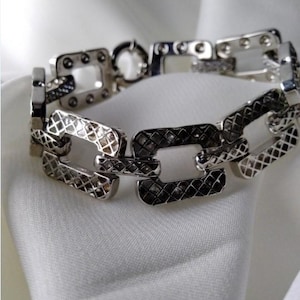 Luxury Geometric Link Bracelet – Silver Plated, Modern Chunky Chain, Unisex Statement Jewelry, Gift for Him & Her