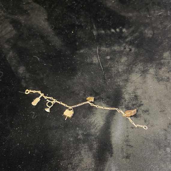 Antique 12k music charm bracelet View 2