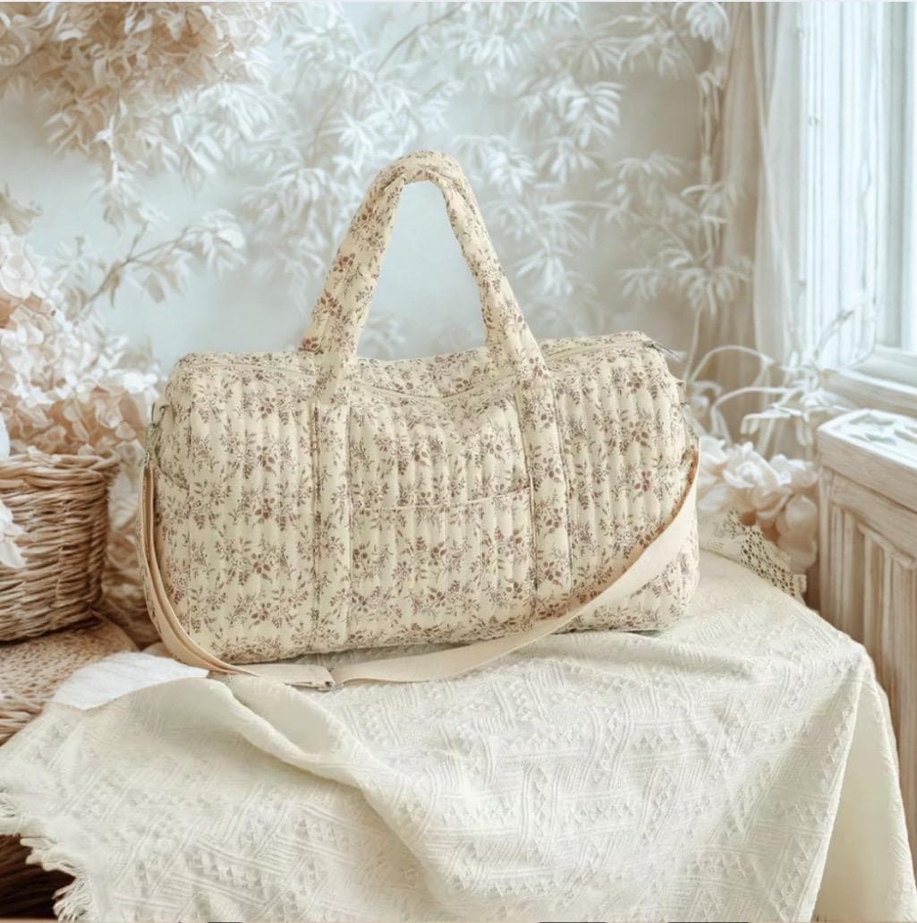 まぁちゃん　【くま刺繍生成りヌビ✖️リバティ　巾着タイプマザーズバッグ 0_402ad1c99394ae78f7139f922f97