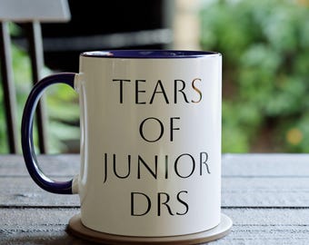 Taza "Lágrimas de médicos jóvenes": regalo para estudiantes de medicina