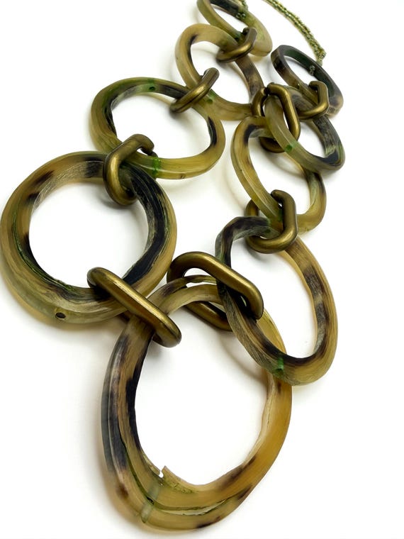 Green Tortoiseshell Effect Large Ring Necklace – … - image 9