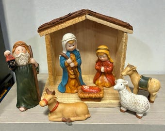 Home for The Holidays 2003 Set of 7 Porcelain Nativity Figurines & Stable + Box
