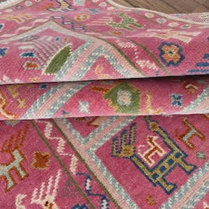 Handmade Pink Wool Rugs For living Room,Bedroom or Dining Area - Colorful Floral pattern