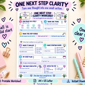 Può includere: Un foglio di lavoro stampabile One Next Step Clarity con otto sezioni numerate per la definizione degli obiettivi, inclusi suggerimenti per sentimenti, denominazione delle attività e pianificazione. Il documento contiene caselle di testo, caselle di controllo e icone, con uno schema di colori azzurro e rosa.