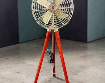 Industrieller Standfan - Dreibein-Standfan in Messing-Finish