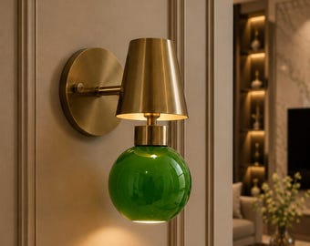 Moderne groene messing wandkandelaar uit het midden van de eeuw | Luxe messing wandlamp