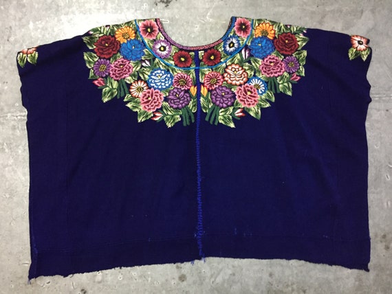 vintage Mexican huipil with floral emboridery - image 3