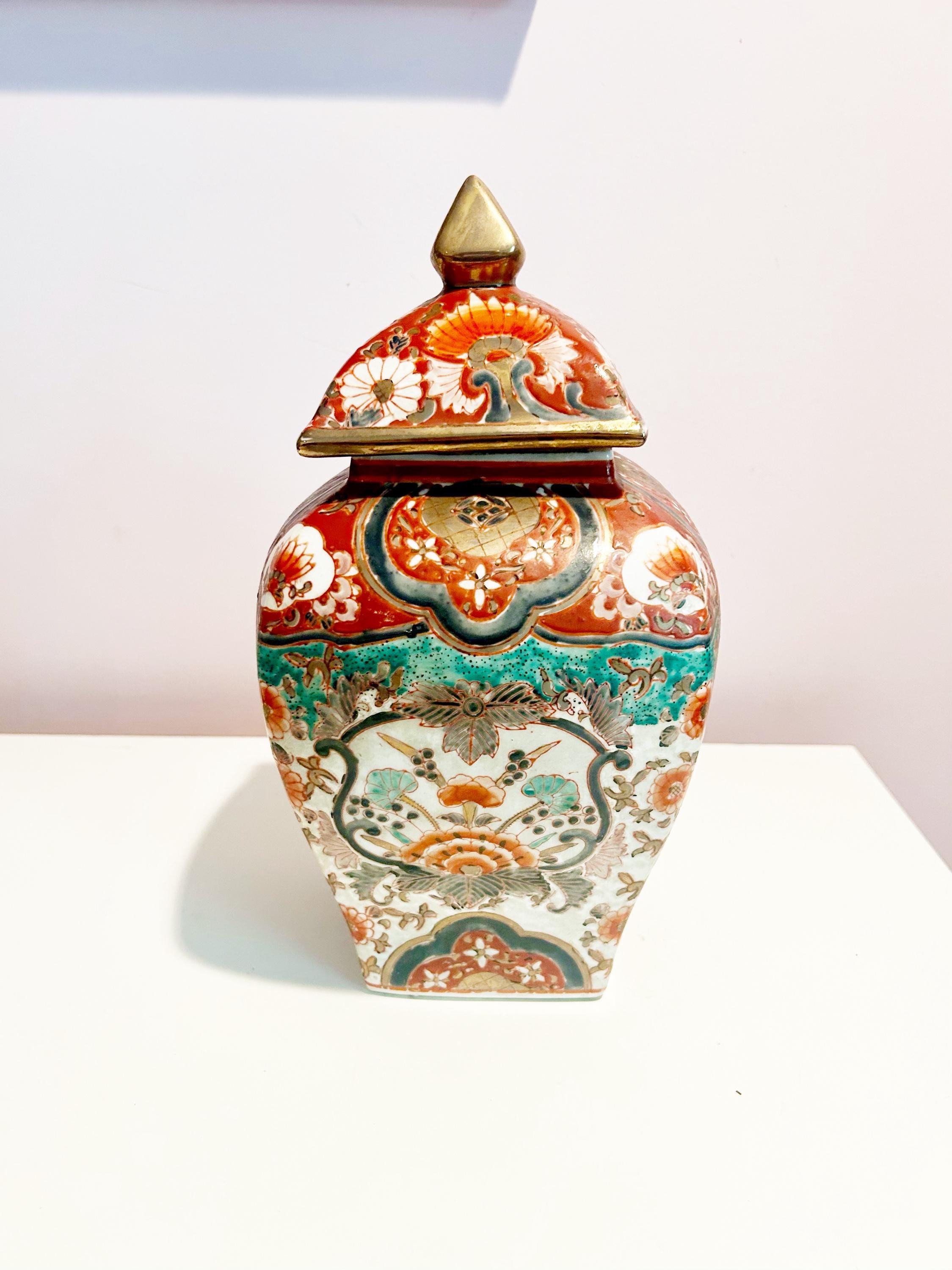 Vintage 1920's Chinese Porcelain on sale Oval Trinket Box Hand Painted by H F P Mauac