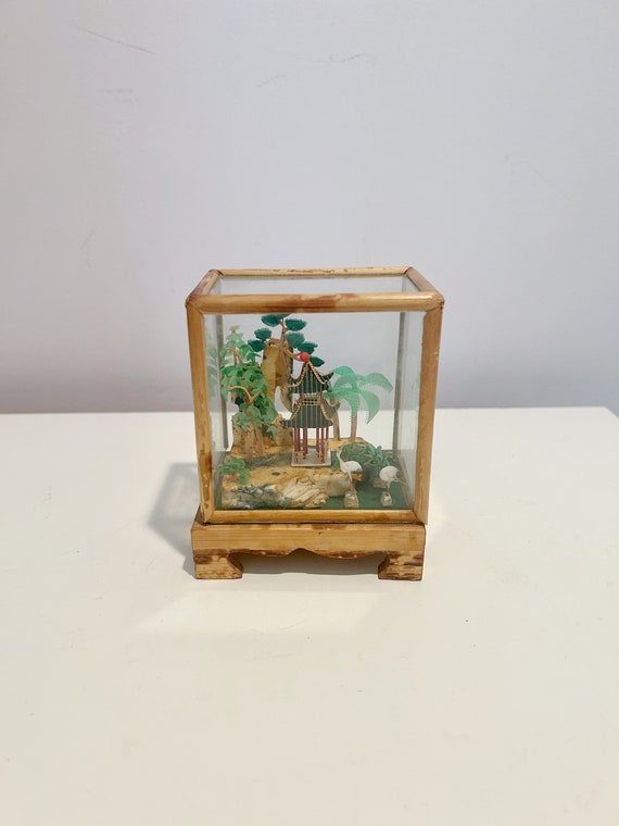 Vintage Small Diorama Box Art Pagoda Trees White Crane Bamboo Trim