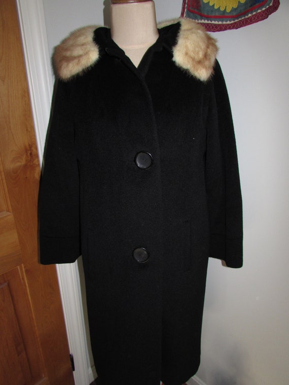 Vintage Black Cashmere and Blonde Mink Collar Coa… - image 4