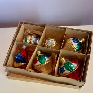 Vintage Mercury Glass Christmas Ornaments: Mid-Century Hand Blown Set