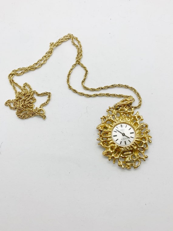 Ladies watch golden chain sale