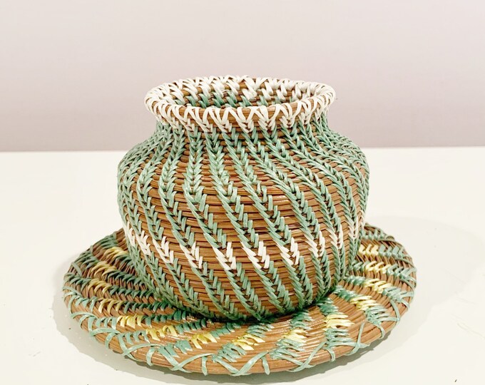 Sweet Grass Woven Basket Planter With Under Plate Etsy