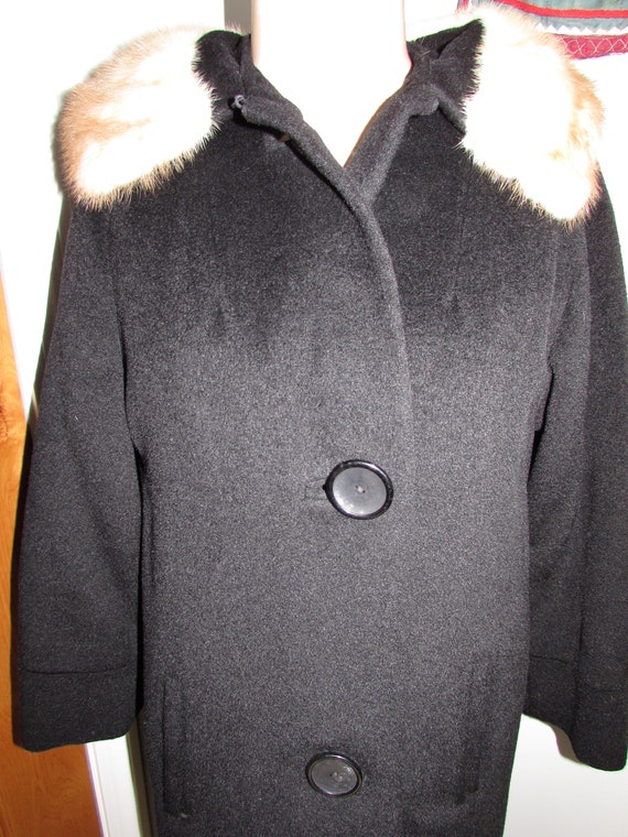 Vintage Black Cashmere and Blonde Mink Collar Coa… - image 3