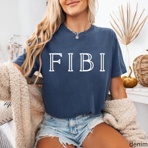 FIBI vintage serif tee | T-Shirt
