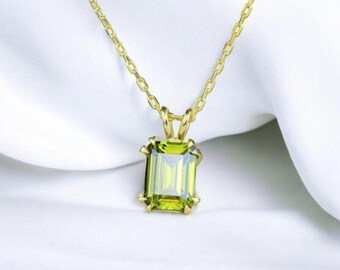14K Gold Peridot Rectangle Necklace: August Birthstone Jewelry