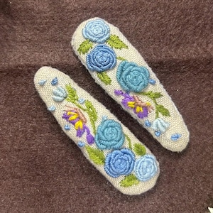 Hand Embroidered Hair Clip | Wildflower Design | Boho Chic Accessory | Vintage Style Hairpin | Unique Gift for Her