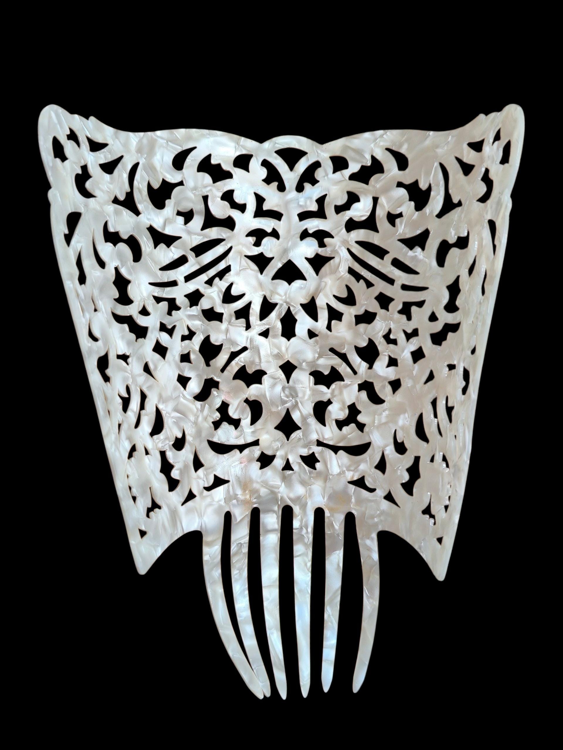 Antique Spanish Mantilla Comb Faux Mother Of Pearl Vintage Spanish Wedding Comb: Ivory Celluloid Mantilla  main image 3