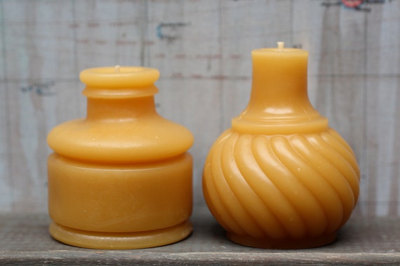 18 Beeswax Candles /& Porcelain Ceramic Antiquity Style Candlestick Set