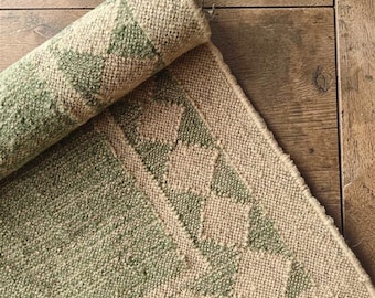 Tapis en jute naturel vert, tapis de ferme bohème tissé à la main, tapis kilim aux dimensions personnalisées