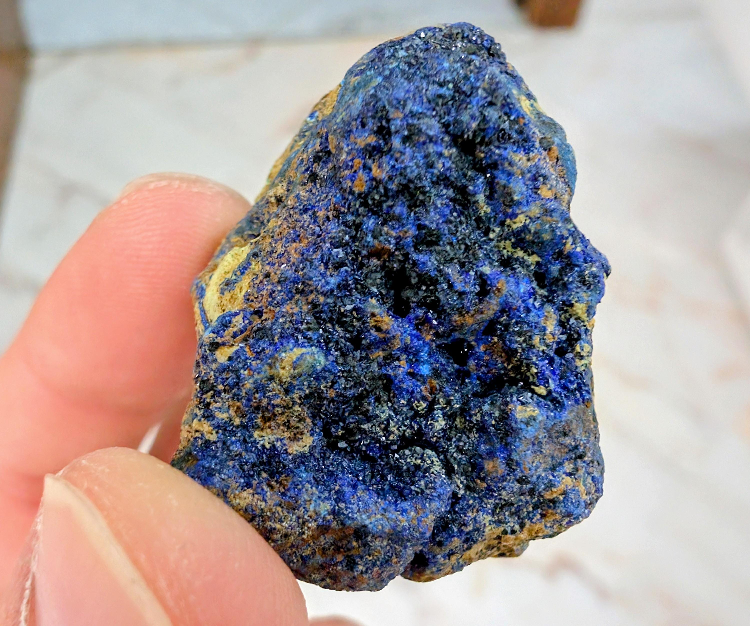 アズライト 藍銅鉱 結晶 原石 標本 約18.40ct ナミビア・ツメブ鉱山産