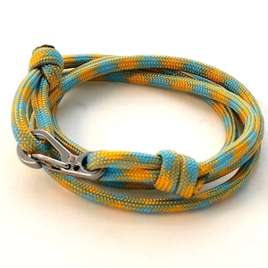 Surfer Paracord Bracelet climbing Jewelry Men Women  adjustable minimalistic carabiner climbing rope, camo camouflage