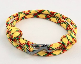 Yellowstone Climbing Rope Bracelet: Adjustable Paracord Carabiner Clasp