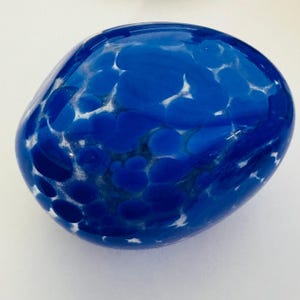 Anthropologie Art Glass Blown Pebble Paperweight Cobalt Blue by Anna Spiro image 1