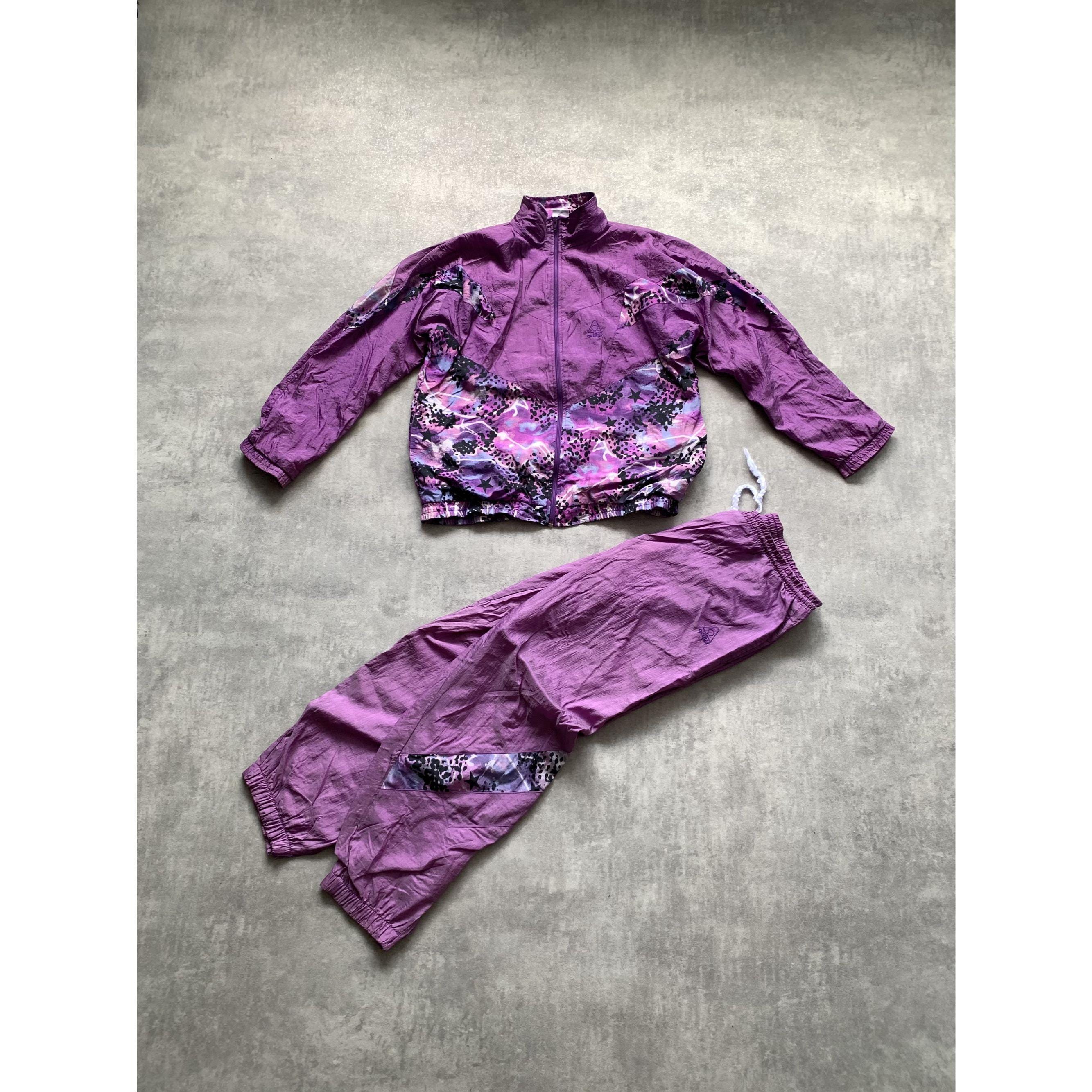 Tuta Completa Bambina In Morbido Pile Mimetico Viola: Felpa Con Cappuccio E Pantaloni Jogger, Comoda E Calda, Perfetta Per Giocare All'aperto
