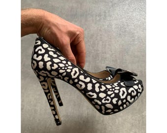 Zapatos de tacón alto Guess para mujer, plataforma, color blanco y negro, talla 39