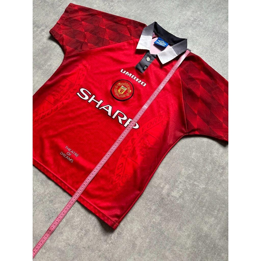 Umbro Sharp Theatre of Dreams Football Soccer T-shirt Jersey Mens