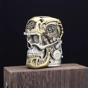Steampunk Skull Lighter: Vintage Metal Gear Design, Gothic Collectible