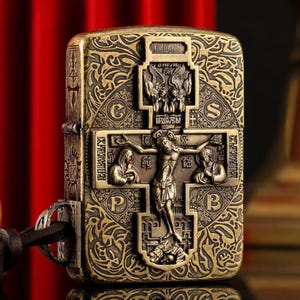 Zippo Cross Lighter – Antique Christian Design, Religious Collectible, Handmade 3D Engraving, Unique Gift for Collectors