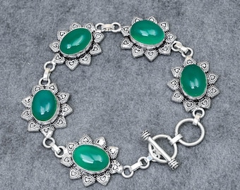 Armband aus grünem Onyx und Neusilber – Armband mit Lotusblüten-Edelsteinverschluss