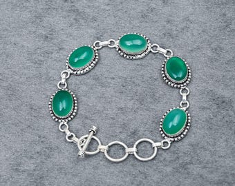 Armband aus grünem Onyx und Neusilber – Armband mit ovalem Edelstein und Knebelverschluss