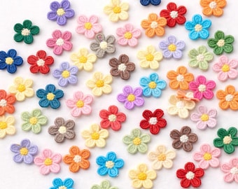 Mini Flower Applique Patches – 15mm SEW-On Embroidery, Mixed Colors