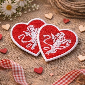 Vintage Cupid Heart Embroidered Patch – Retro Valentine Iron-On Applique